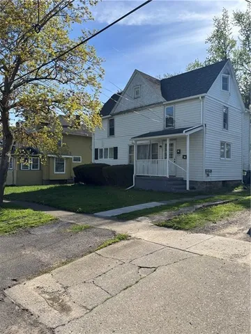 $900 | 77 Cleveland Avenue, Unit B, Elmira, NY 14905