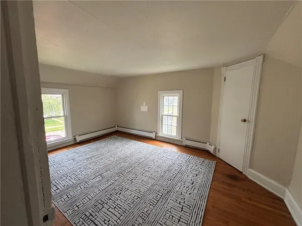 $900 | 77 Cleveland Avenue, Unit B, Elmira, NY 14905