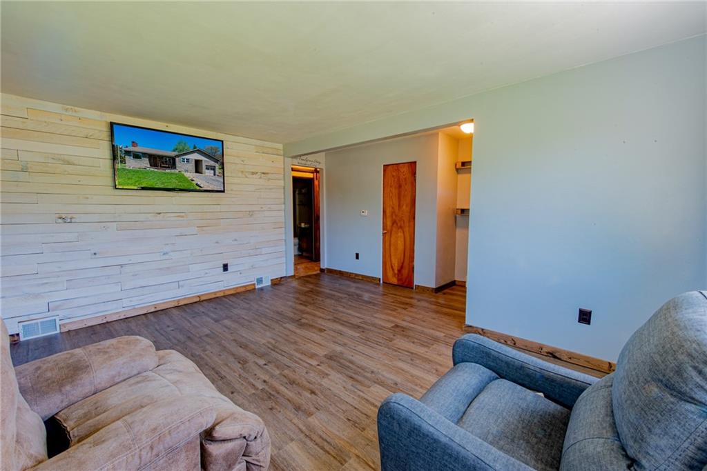 1261 Old State Road Apollo, PA 15613 - Photo 8 of 25