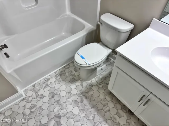 $1,485 | 617 Jacks Xing Drive, Hubert, NC 28539