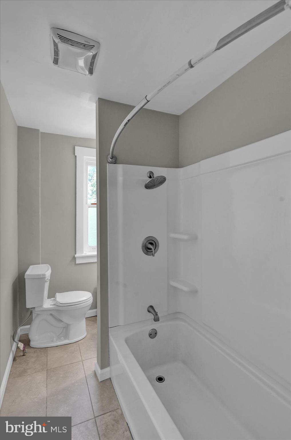 104 Carroll Street Reading, PA 19611 - Photo 22 of 33 360_0371