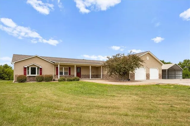 $610,000 | 295 East 2300th Road, Edgerton, KS 66021