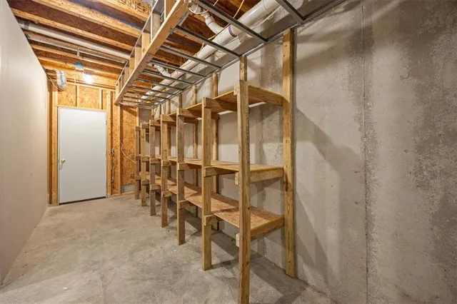 $610,000 | 295 East 2300th Road, Edgerton, KS 66021