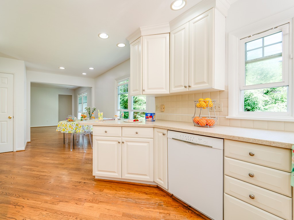 4 Tuxford Road Pittsford, NY 14534 - Photo 16 of 38 Lush views are visible from each window and French