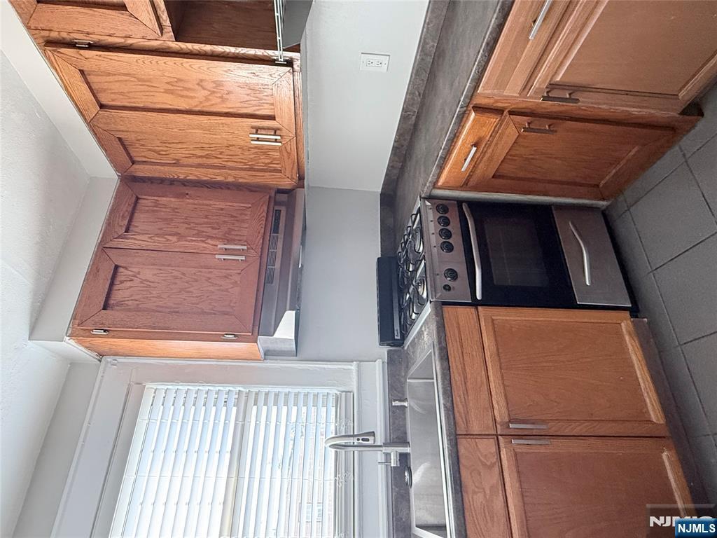 19 Victor Street Lodi, NJ 07644 - Photo 5 of 5