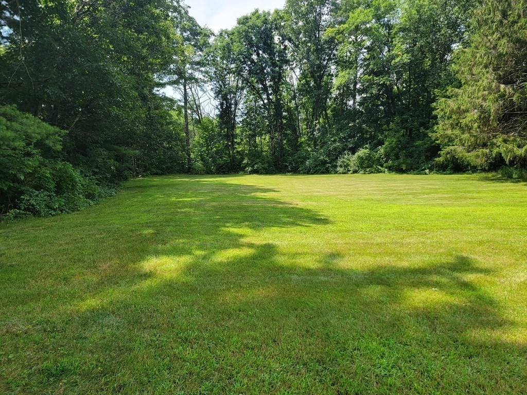 131 Greenwich Road Ware, MA 01082 - Photo 6 of 20