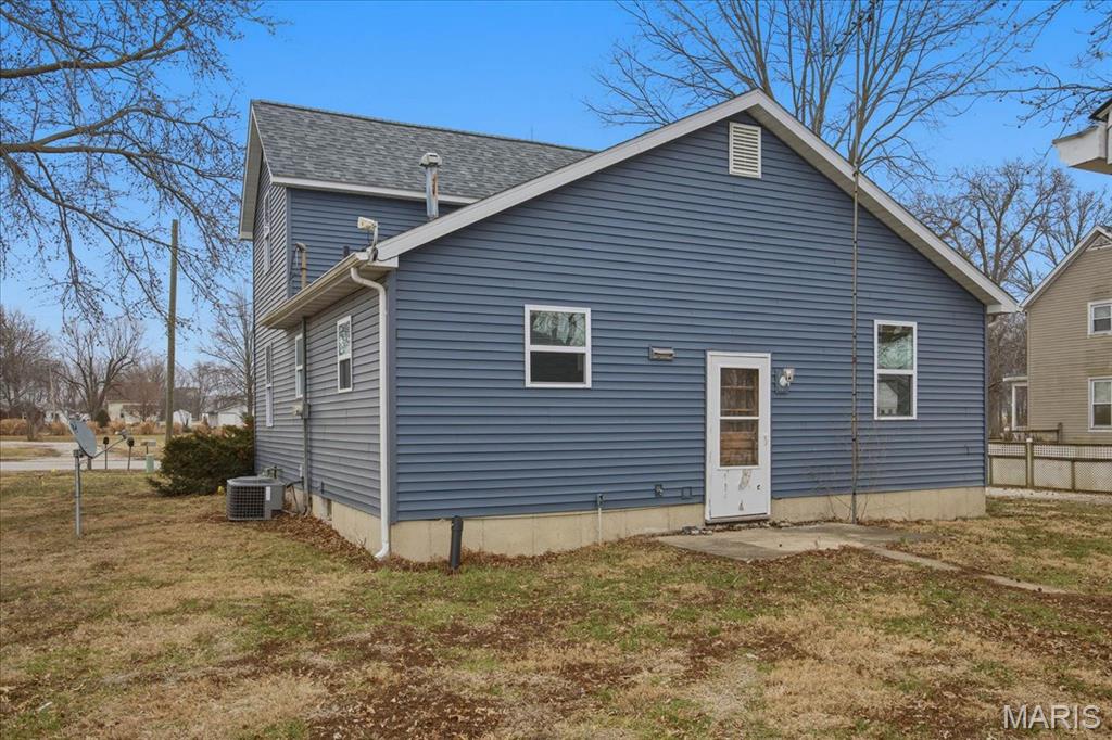 89 South Main Street Hoyleton, IL 62803 - Photo 26 of 47