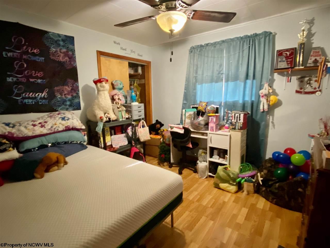 1823 Bunner Ridge Road Fairmont, WV 26554 - Photo 7 of 13 Gallery Image 7