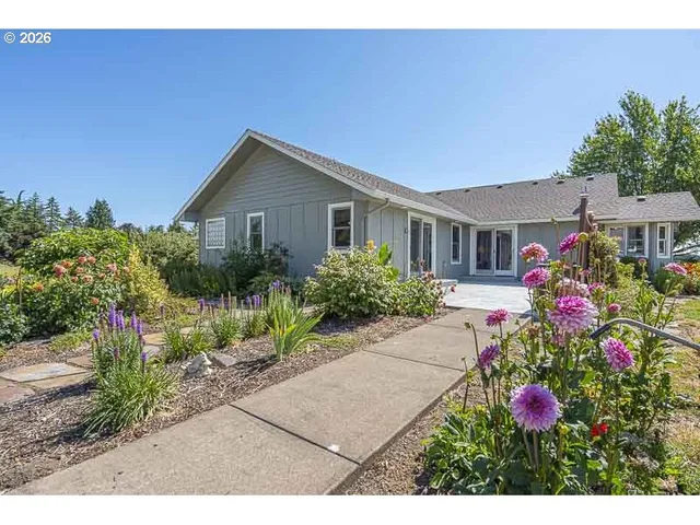 $1,071,000 | 33844 White Oak Road, Corvallis, OR 97333
