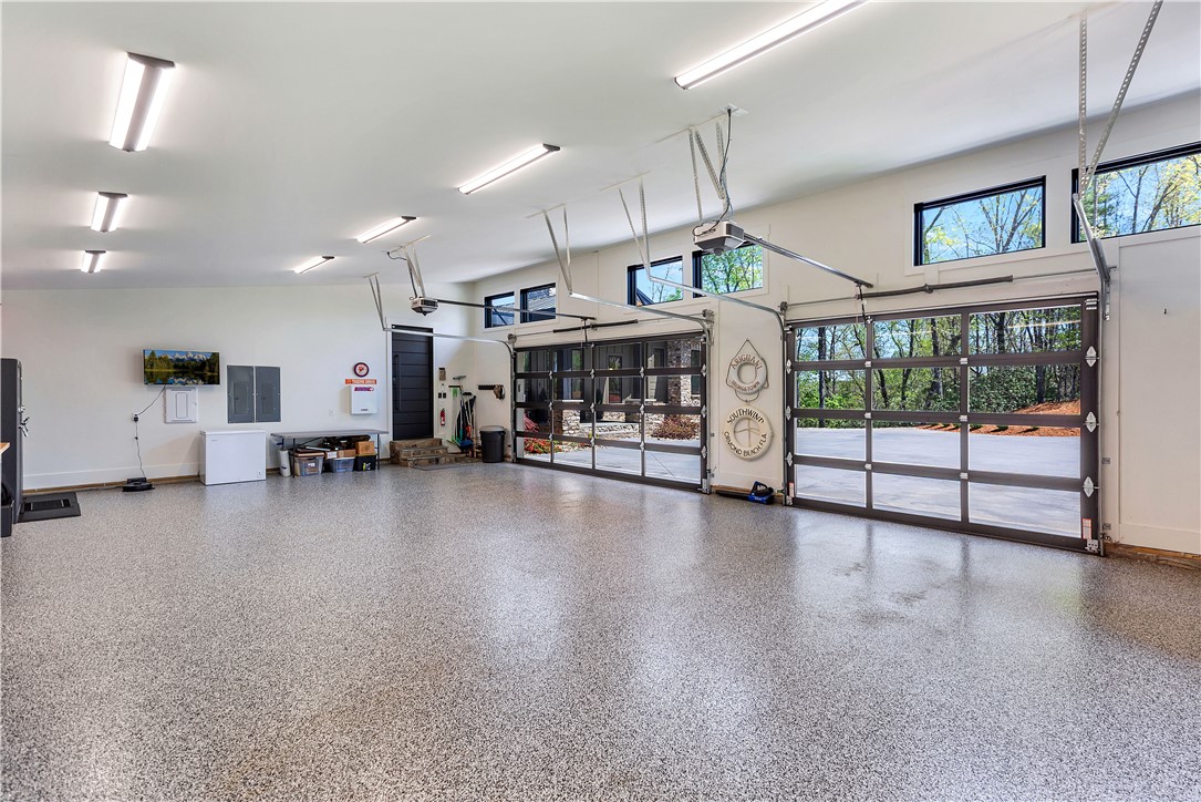 231 Keowee Turtle Head Road Salem, SC 29676 - Photo 47 of 50 Epoxy Floors & Glass Doors