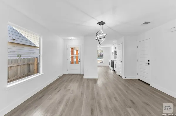 $2,200 | 671 Lynx Mountain, San Antonio, TX 78251