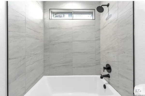 $2,200 | 671 Lynx Mountain, San Antonio, TX 78251