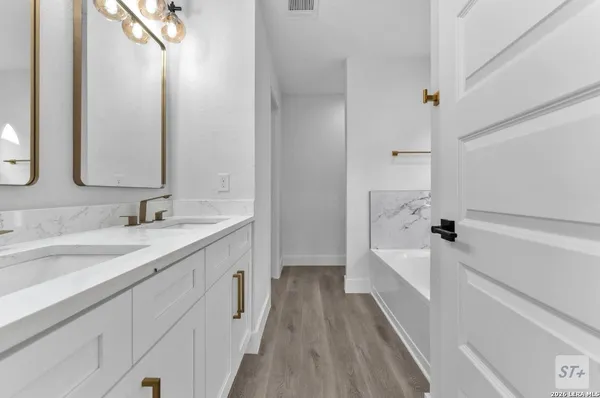 $2,200 | 671 Lynx Mountain, San Antonio, TX 78251