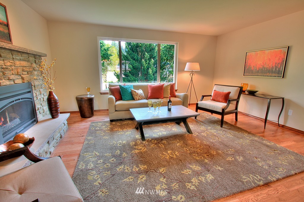 21909 Meridian Avenue South Bothell, WA 98021 - Photo 4 of 14