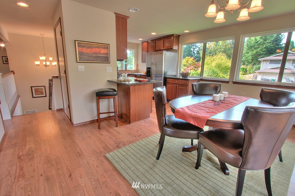 21909 Meridian Avenue South Bothell, WA 98021 - Photo 5 of 14