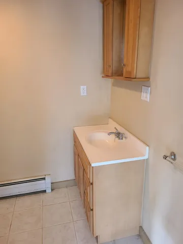 $1,450 | 4 Sand Hill Road, Unit 2, Croydon, NH 03773