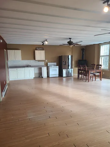 $1,450 | 4 Sand Hill Road, Unit 2, Croydon, NH 03773