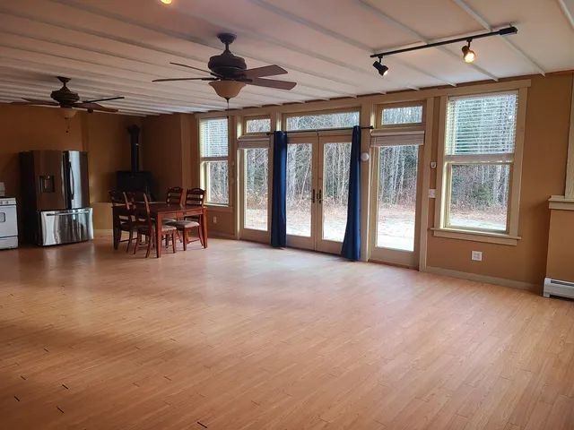 $1,450 | 4 Sand Hill Road, Unit 2, Croydon, NH 03773