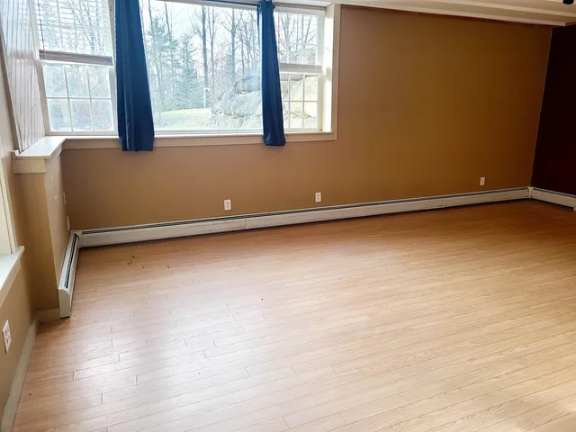 $1,450 | 4 Sand Hill Road, Unit 2, Croydon, NH 03773