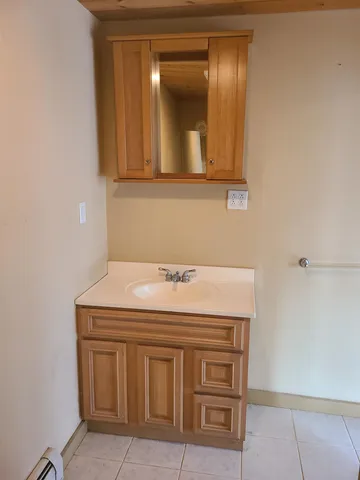 $1,450 | 4 Sand Hill Road, Unit 2, Croydon, NH 03773