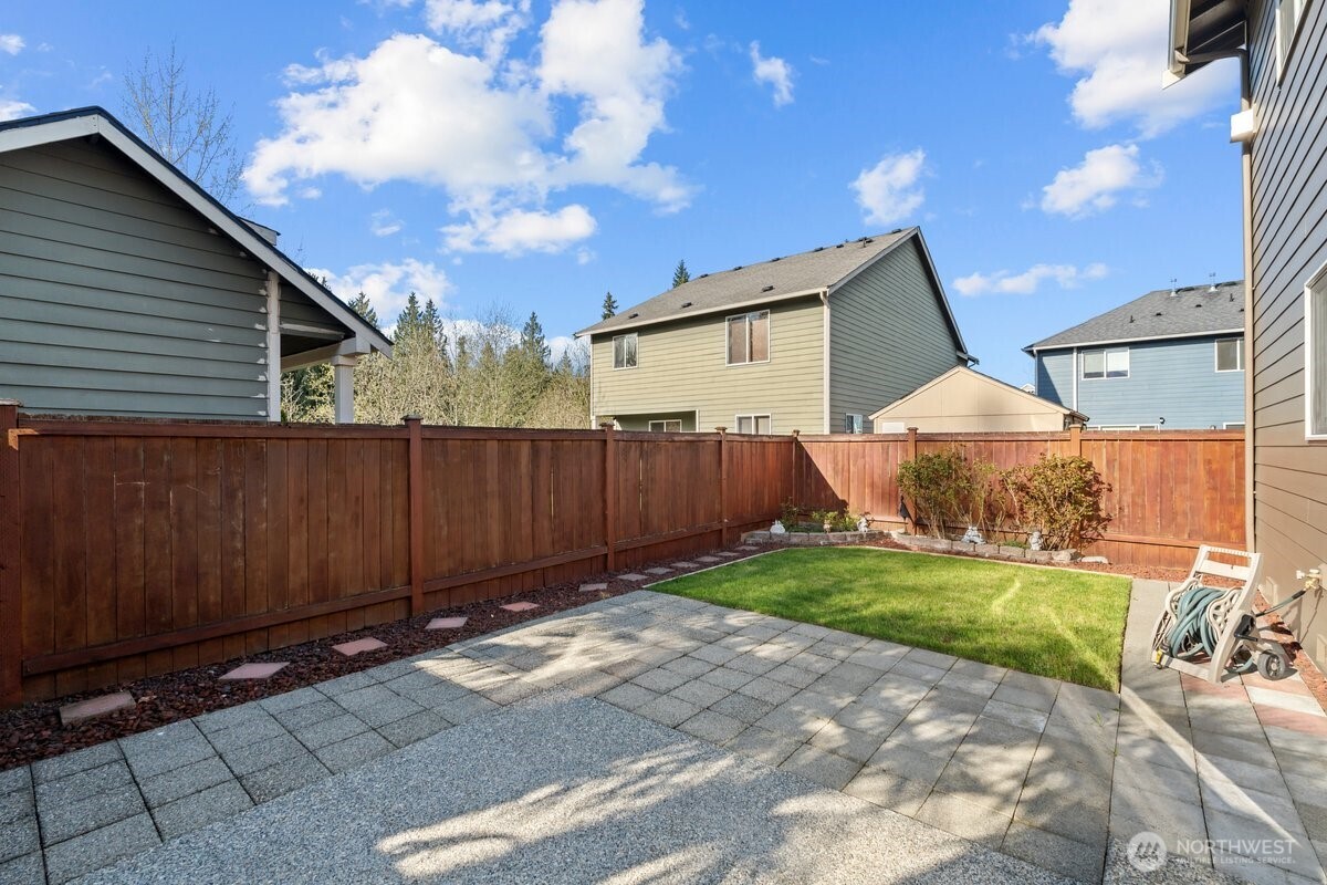 603 194th Place Southeast Bothell, WA 98012 - Photo 29 of 30 a backyard of a house