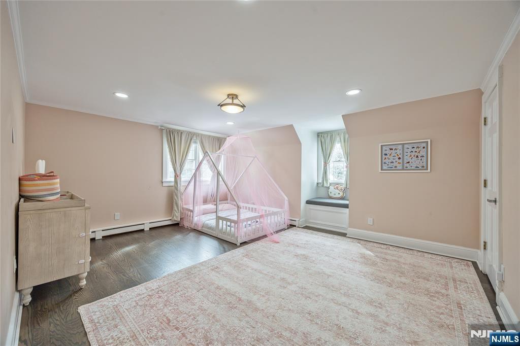 202 Chestnut Ridge Road Saddle River, NJ 07458 - Photo 32 of 50