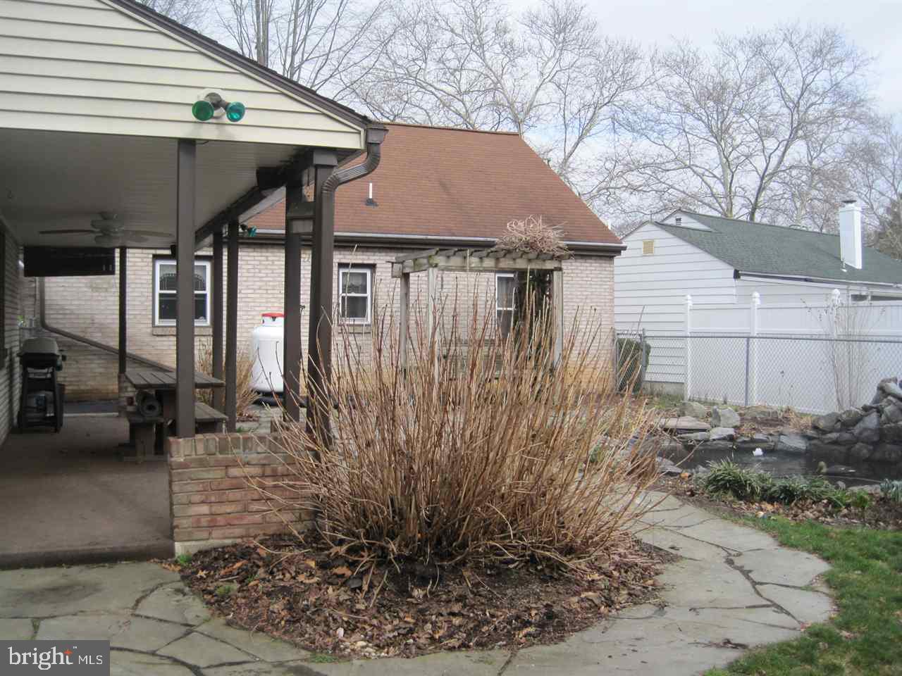 87 Oneida Road Camp Hill, PA 17011 - Photo 4 of 23 Gallery Image 4