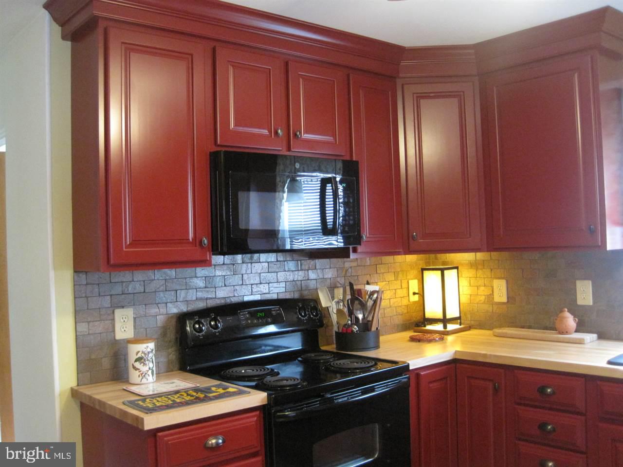 87 Oneida Road Camp Hill, PA 17011 - Photo 8 of 23 Gallery Image 8