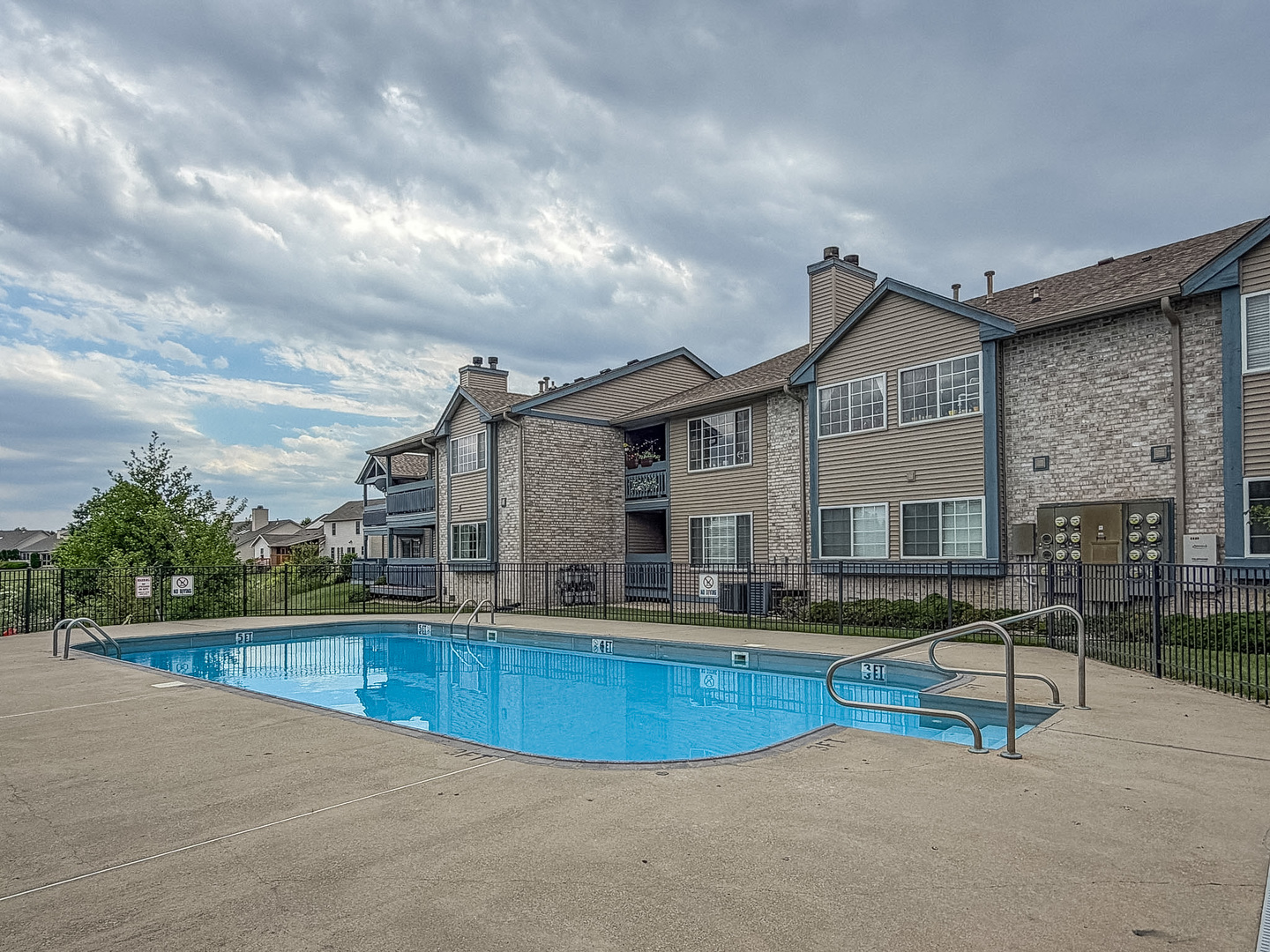 2404 Windward Boulevard, Unit 201 Champaign, IL 61821 - Photo 23 of 25