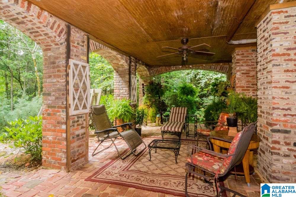 2525 Shades Crest Road Birmingham, AL 35216 - Photo 40 of 47