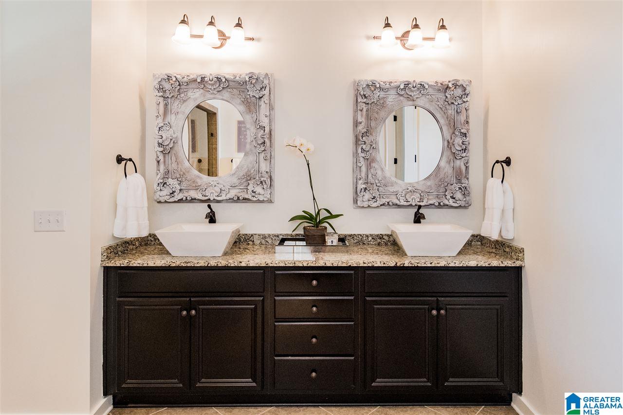 1447 Ridge Road Birmingham, AL 35209 - Photo 18 of 36