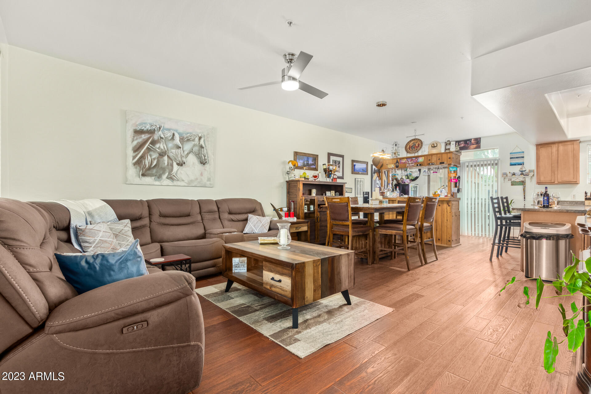 3250 West Greenway Road, Unit 161 Phoenix, AZ 85053 - Photo 8 of 18 07 - Greenway 3250 #161