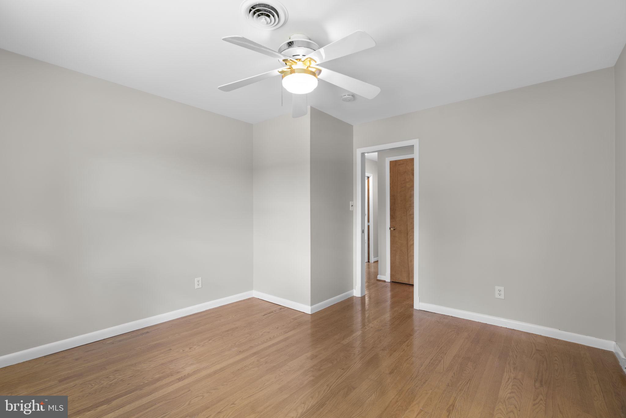 18015 Muncaster Road Rockville, MD 20855 - Photo 38 of 91