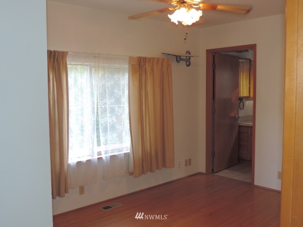 123 Core Road Silver Creek, WA 98585 - Photo 11 of 25 Gallery Image 11