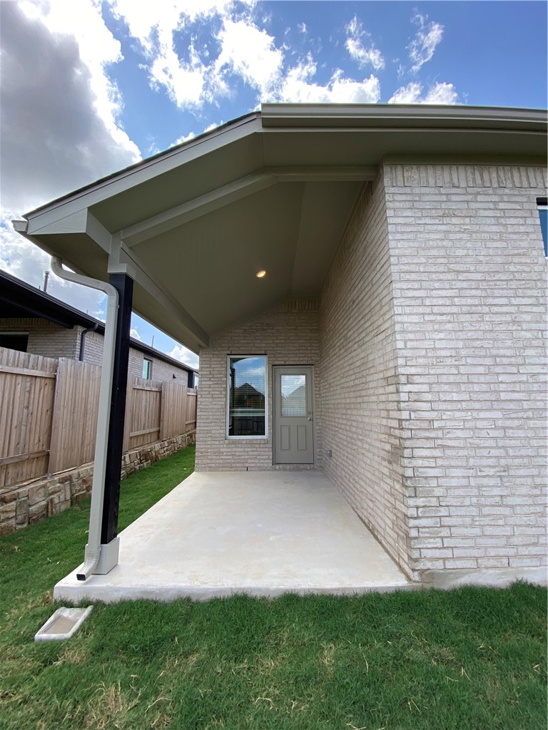 481 Leadtree Loop Buda, TX 78610 - Photo 22 of 26