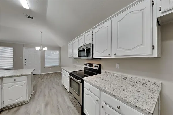 $2,125 | 853 Atchison Drive, Saginaw, TX 76131