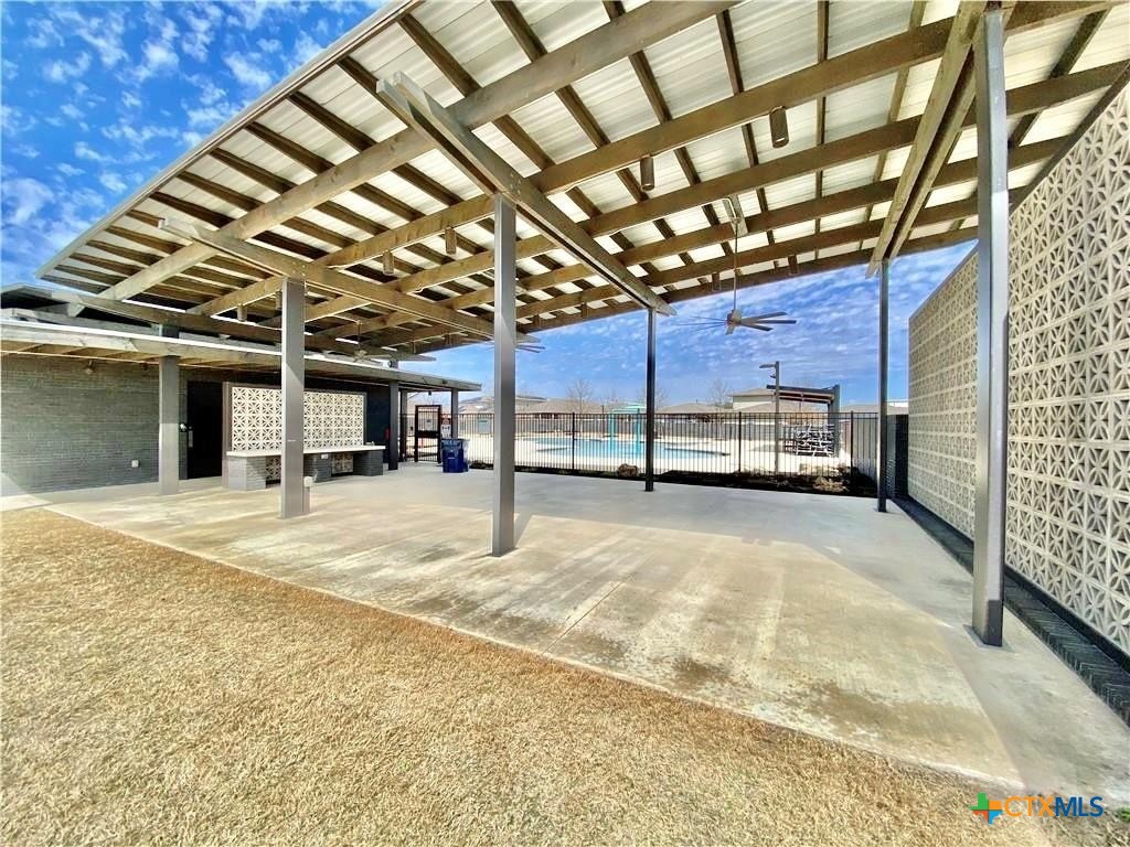 100 Geminiflora Bend Leander, TX 78641 - Photo 38 of 38 a view of a backyard of a house