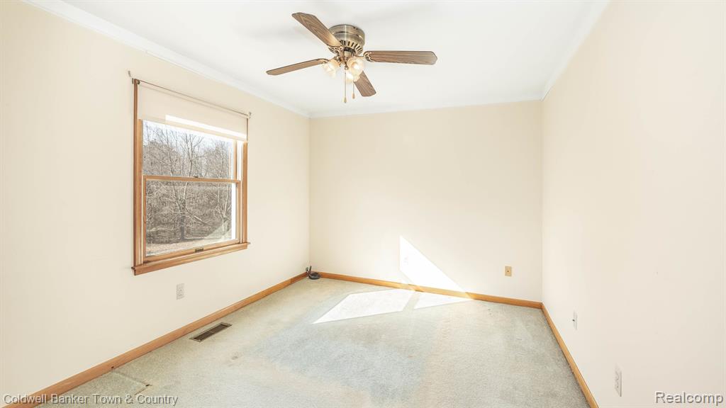 5427 Oak Grove Road Howell, MI 48855 - Photo 32 of 63 Gallery Image 32