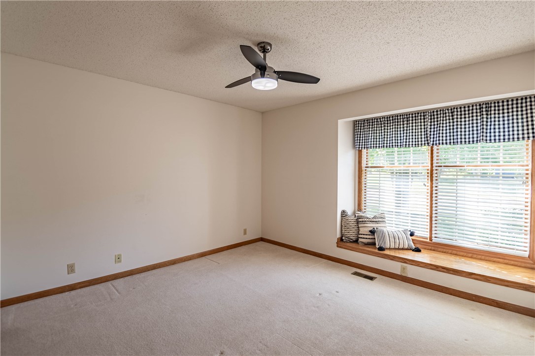 4606 Jamestown Court Decatur, IL 62521 - Photo 21 of 40 Gallery Image 21
