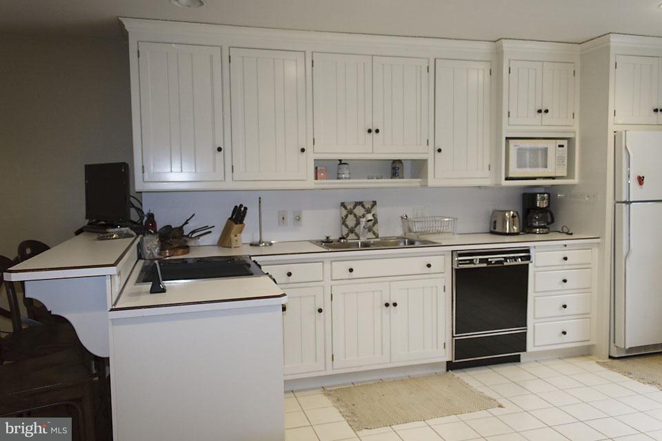 85 Eshelman Road Lancaster, PA 17601 - Photo 33 of 41