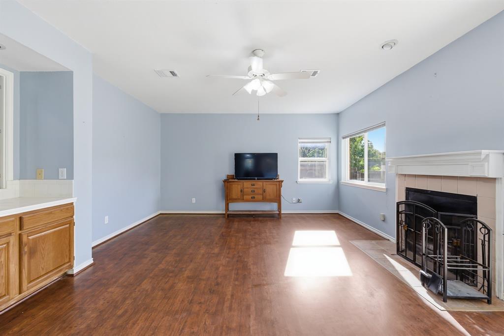 1801 Rolling Ridge Drive Grapevine, TX 76051 - Photo 16 of 37