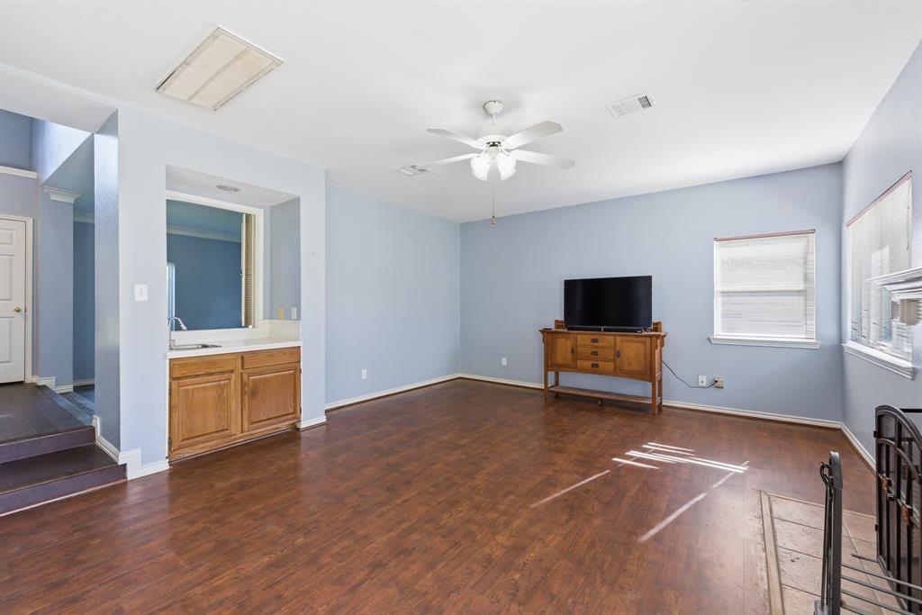 1801 Rolling Ridge Drive Grapevine, TX 76051 - Photo 17 of 37