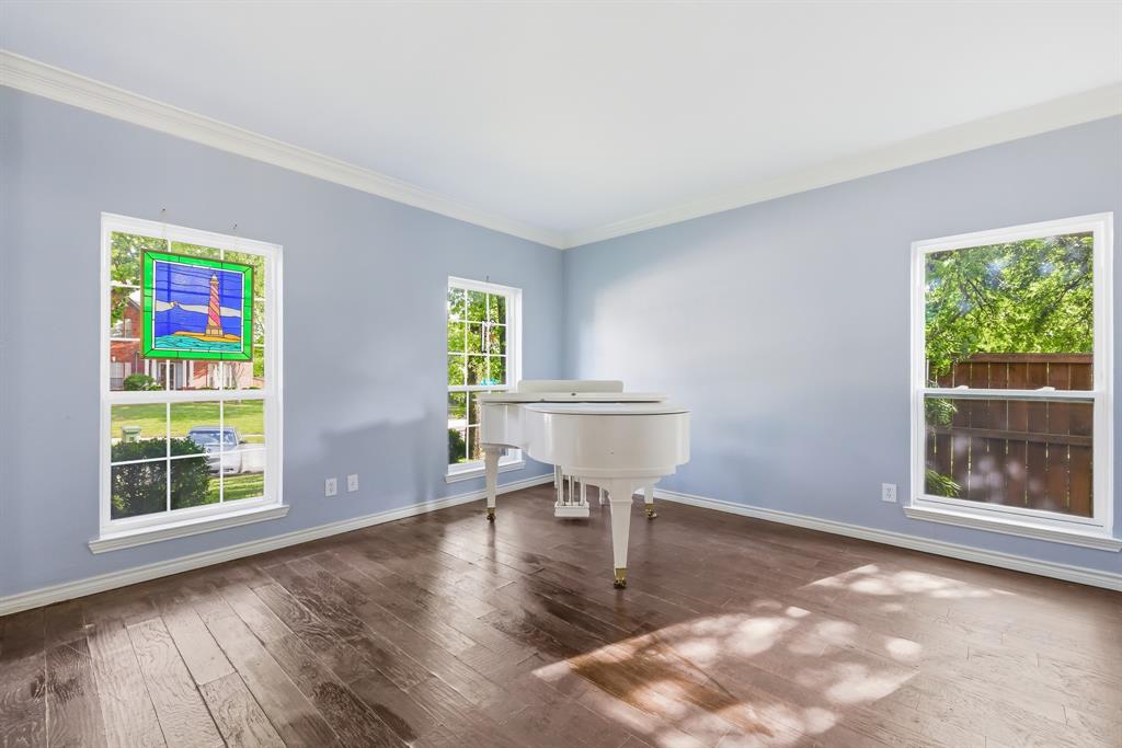 1801 Rolling Ridge Drive Grapevine, TX 76051 - Photo 6 of 37