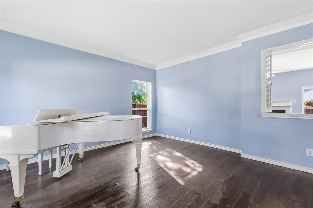 1801 Rolling Ridge Drive Grapevine, TX 76051 - Photo 7 of 37