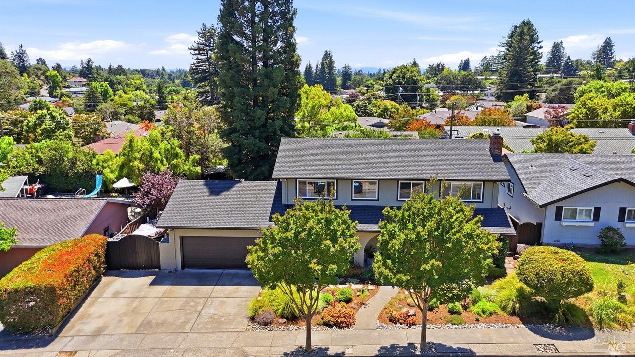 2205 Hillside Drive Santa Rosa, CA 95404 - Photo 6 of 32
