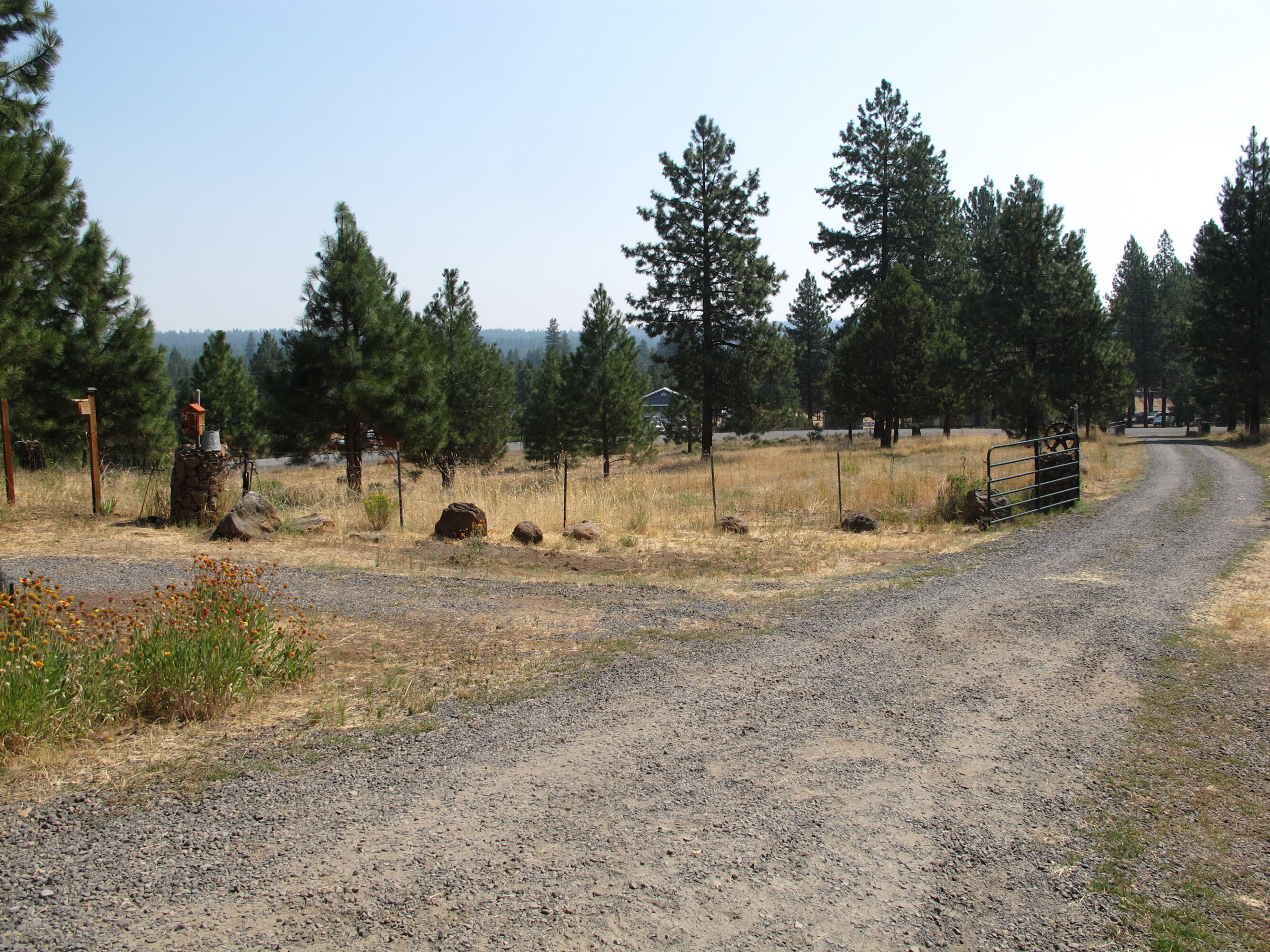 4366 Round Lake Road Klamath Falls, OR 97601 - Photo 35 of 39 38