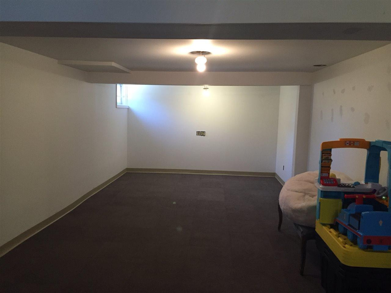 3 Pinehurst Road Colonie, NY 12205 - Photo 17 of 18 Photo 17