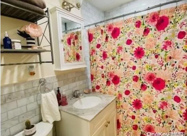 a picture of city view