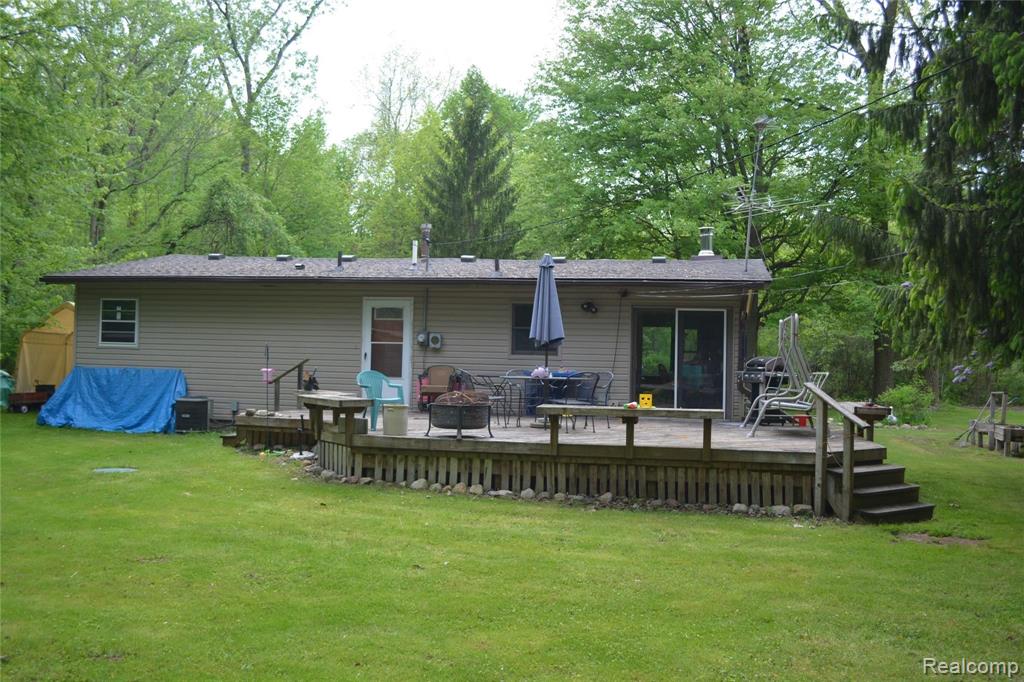 13937 Farm Road Belleville, MI 48111 - Photo 4 of 33