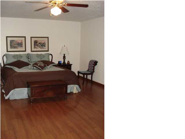 3266 West Martin Road Newburgh, IN 47630 - Photo 18 of 30 Gallery Image 18